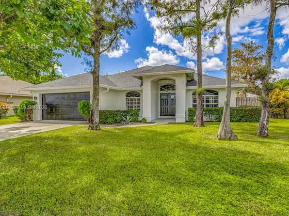 1797 Hollyhock Rd, Wellington, FL 33414
