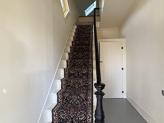 2nd image of 6 Belmont St