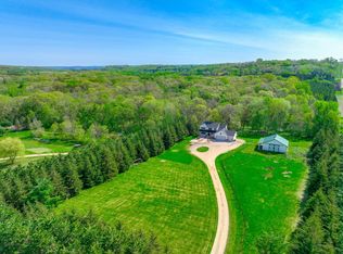 4487 Trading Post Trl S, Afton, MN 55001