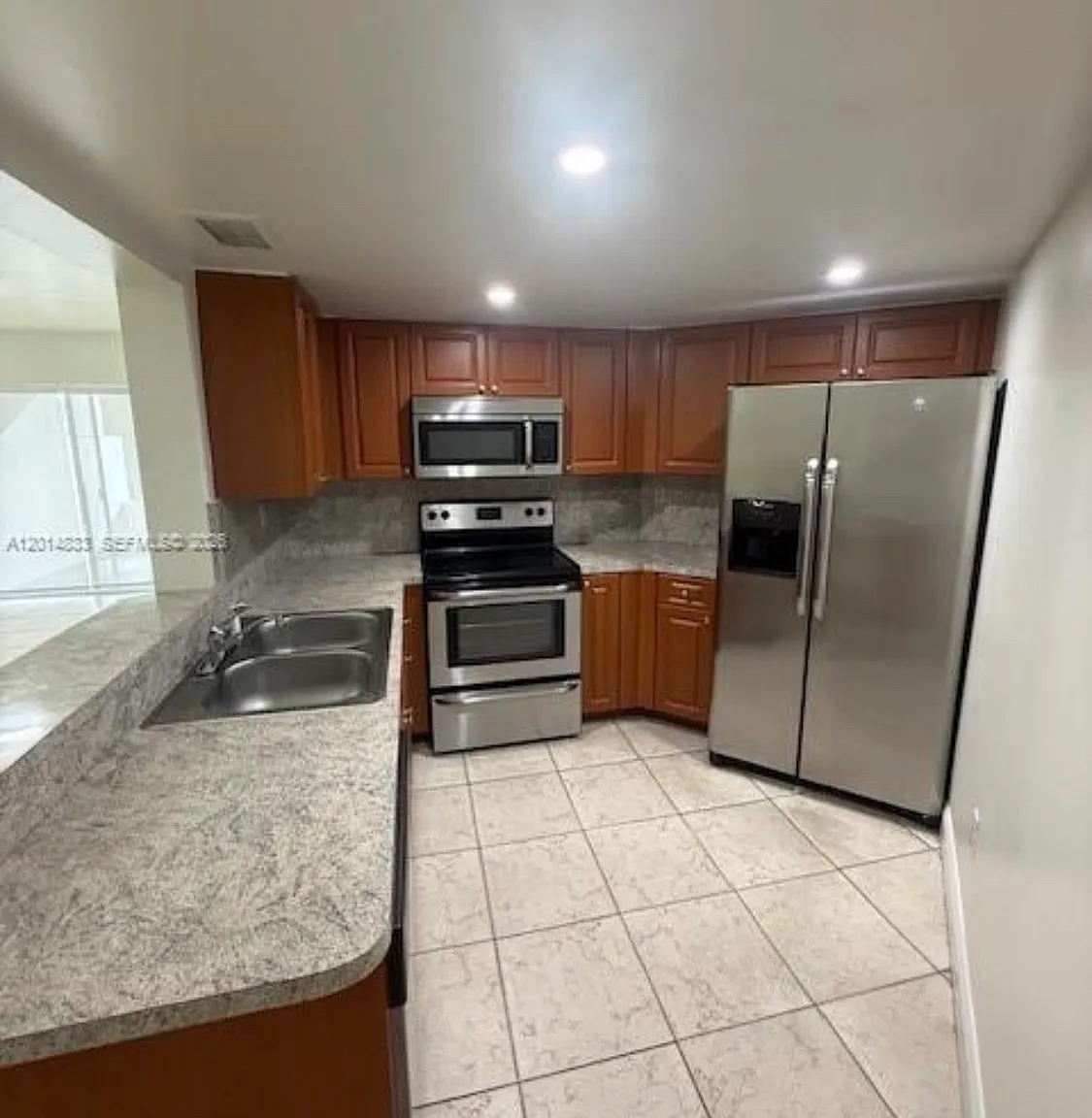2 bed, 1126 sqft, $2,350 — Photo 2
