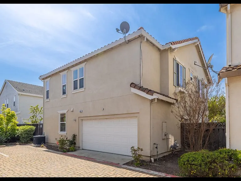 1642 Welford Cir — Photo 7