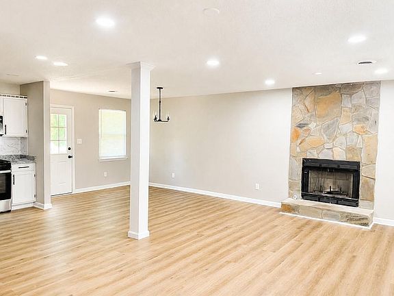 4th image of 3846 Narron Dr SW