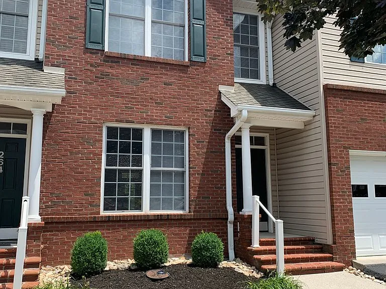 262 Sheliah Ct — Photo 16