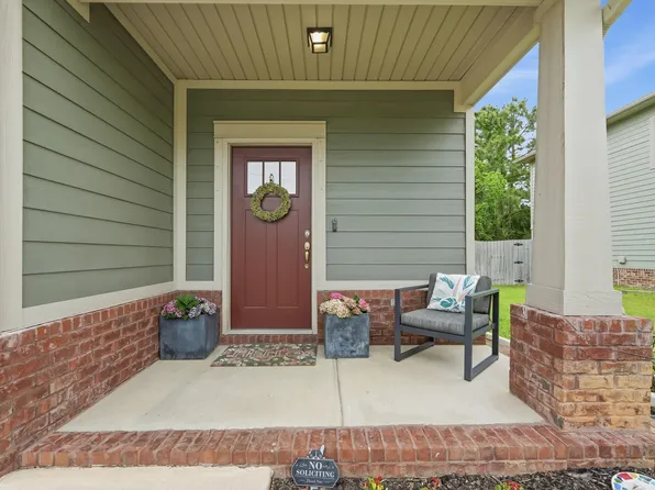 2267 Janet St, Navarre, FL 32566