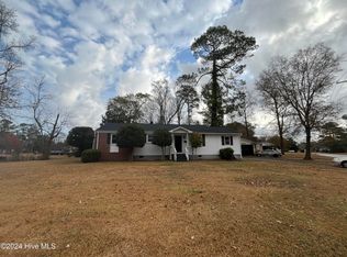 604 Sioux Dr, Jacksonville, NC 28540