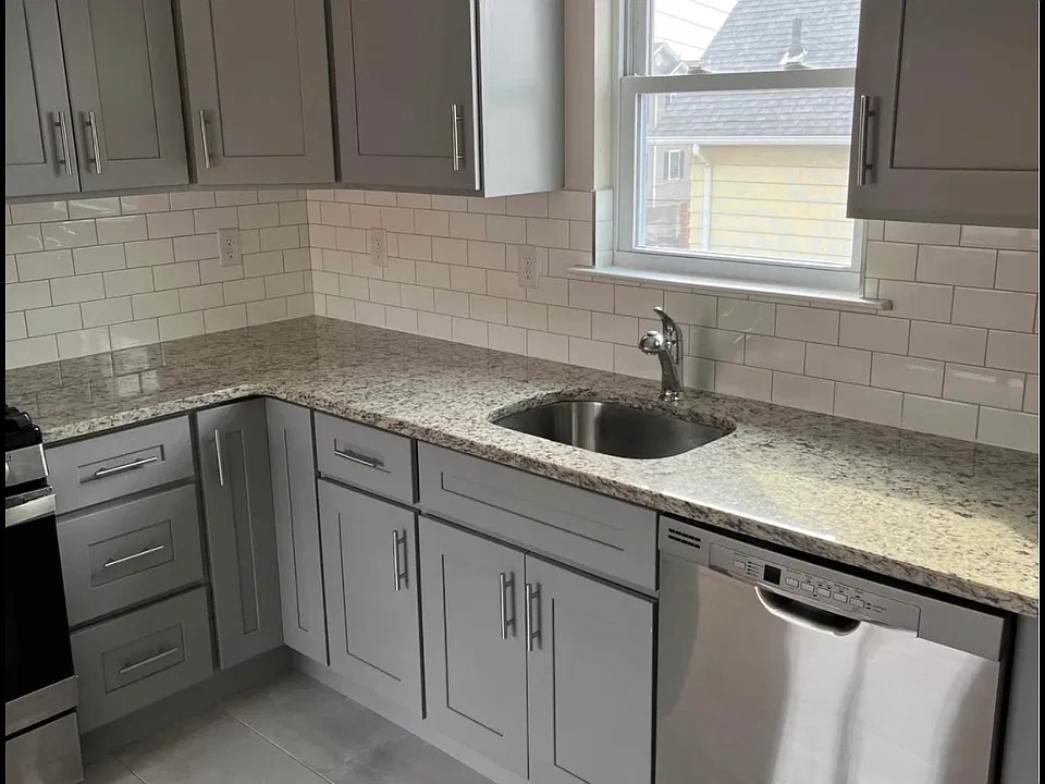 25 Atlantic St #2