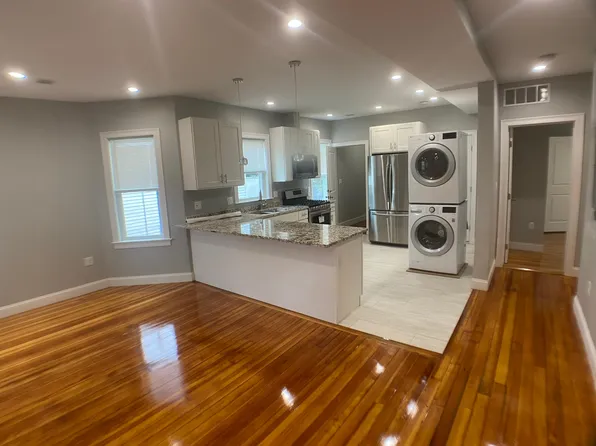 27 Juliette St, Dorchester, MA 02122