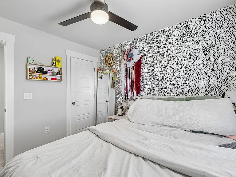 4207 Gandalf Ln — Photo 18