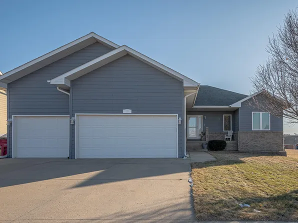 131 W Creek Dr, Lawton, IA 51030
