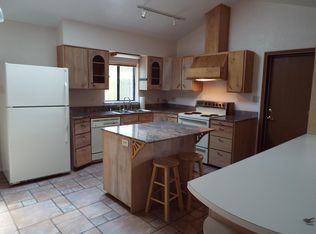 509 S Olive St, Fredericksburg, TX 78624