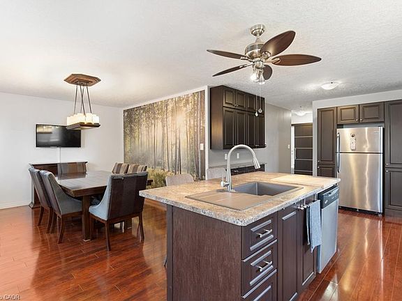 3rd image of 63 Cedarhill Cres