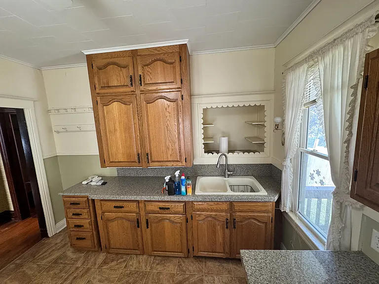 418 W Homer St — Photo 10