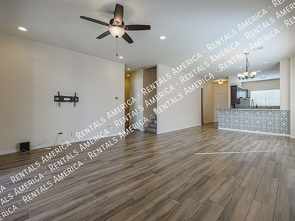 4th image of 2322 W Sierra Vista Dr