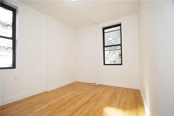 Rented by Buchbinder & Warren | media 22