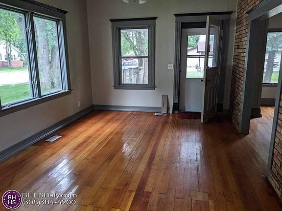 2nd image of 2204 N Howard Ave