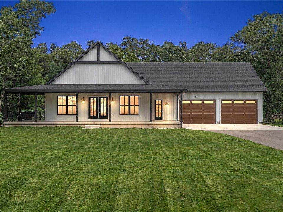 1st image of 412 Sabine Dr