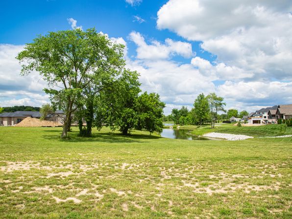 5188 Abbeygate Blvd, Bargersville, IN 46106