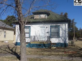 416 W 3rd St, Pratt, KS 67124