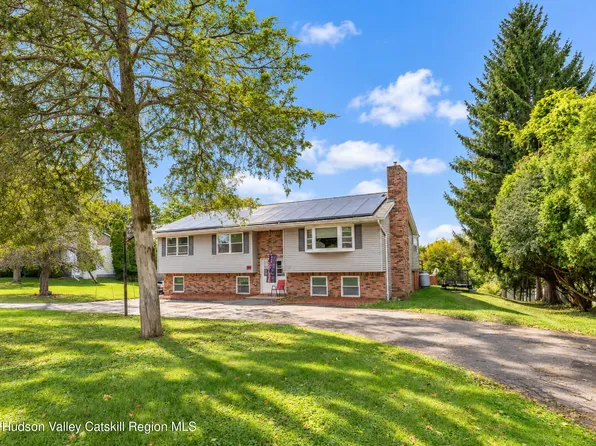 411 Linderman Avenue, Kingston, NY 12401