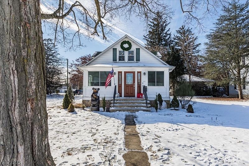 92 Main St, Succasunna, NJ 07876 Zillow