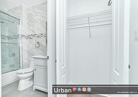 4th image of 934 President St #10