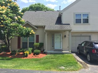 1262 N Knollwood Dr #C19, Palatine, IL 60067