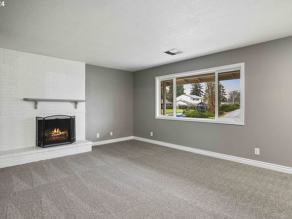 3rd image of 2711 NE 83rd Ave