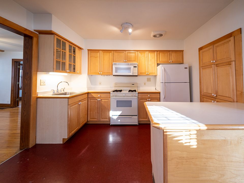 1st image of 2813 34th Ave S