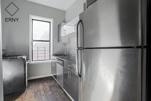 Rented by ERNY LLC | media 10