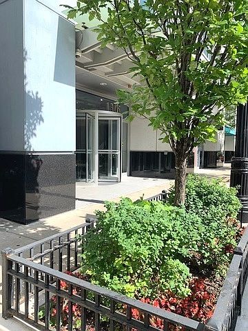 1st image of 1305 S Michigan Ave APT 904