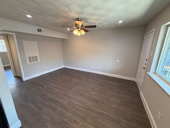 2nd image of 723 N Marsalis Ave APT 207