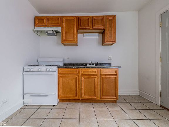 6455 S Fairfield Ave Apartments Chicago Kitchen_2