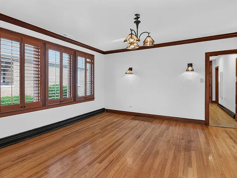 708 McCarthy Rd — Photo 4