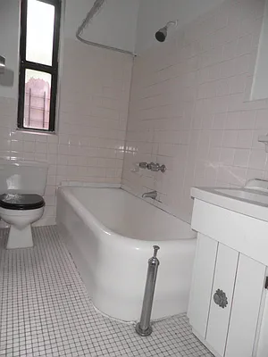 Rented by Bohemia Realty Group | media 6