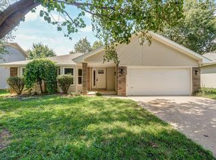 2135 S Butterfly Ave, Springfield, MO 65807