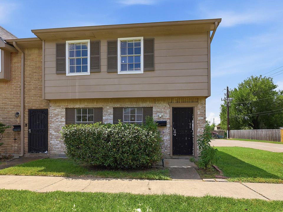 1st image of 12449 Sharpview Dr #2449