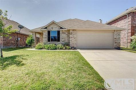 3rd image of 5561 Crestwood Dr