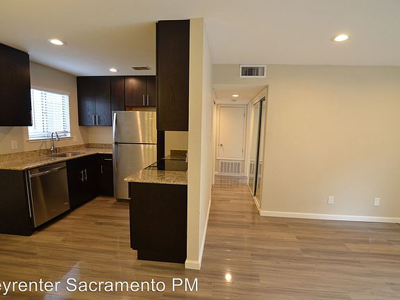 5th image of 100 Luna Grande Cir Unit 12
