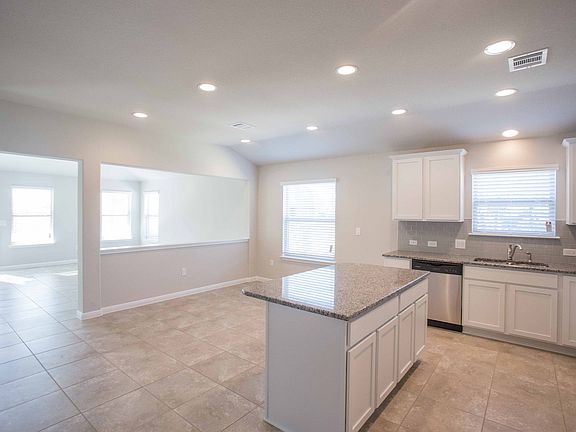 5th image of 645 Cortona Ln