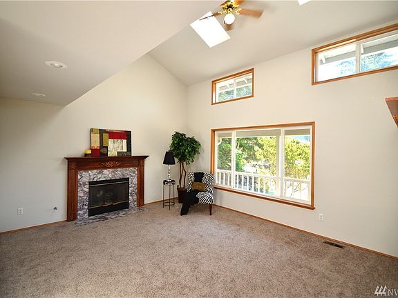 4th image of 6925 47th Street Ct W
