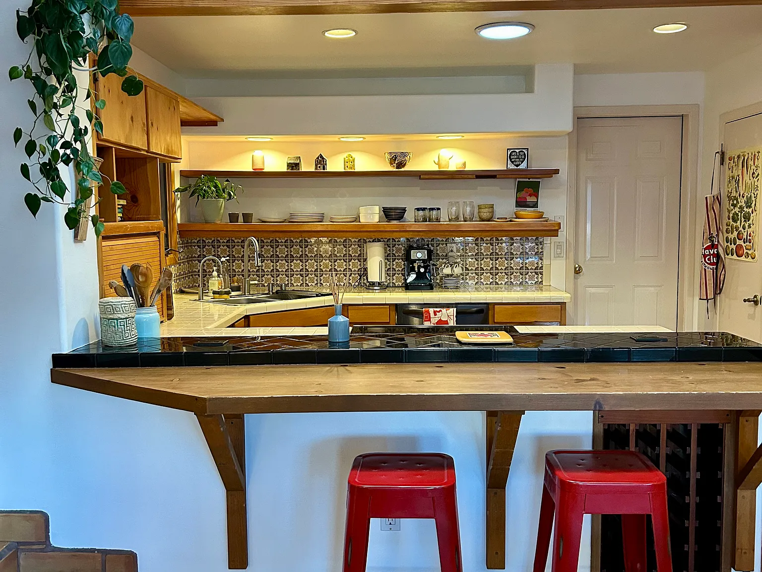 2 bed, 1574 sqft, $3,400 — Photo 3