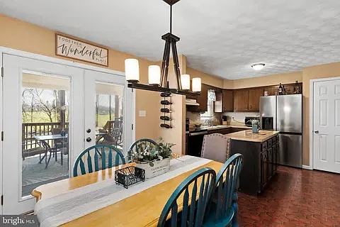 377 Mooredale Rd — Photo 3