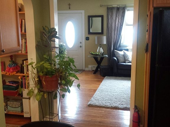 4th image of 817 Lincoln Ave