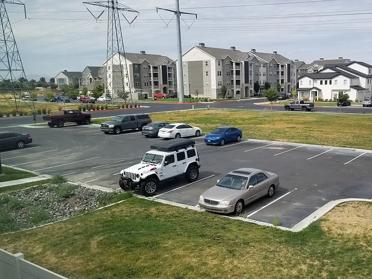 3765 S 3250 W — Photo 11
