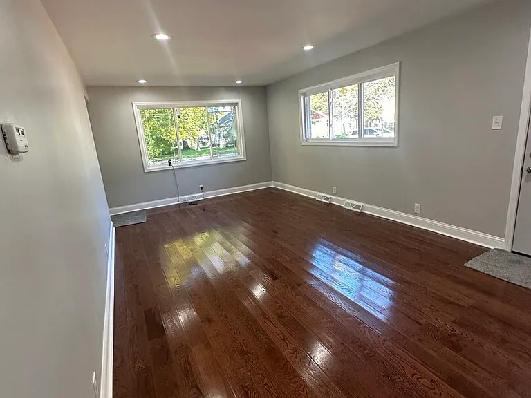 14451 Sangamon St — Photo 7