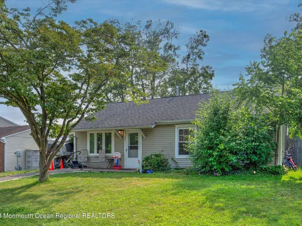 33 Nautilus Avenue, Barnegat, NJ 08005