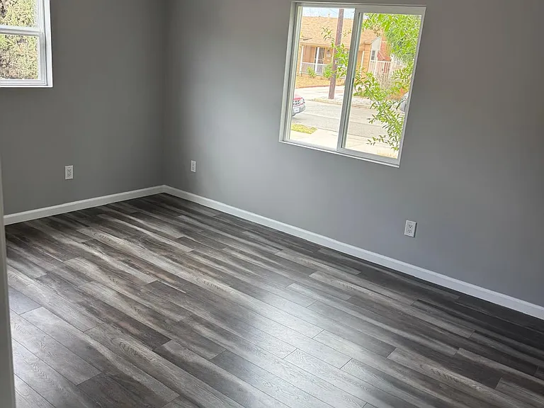 848 Omar St — Photo 7