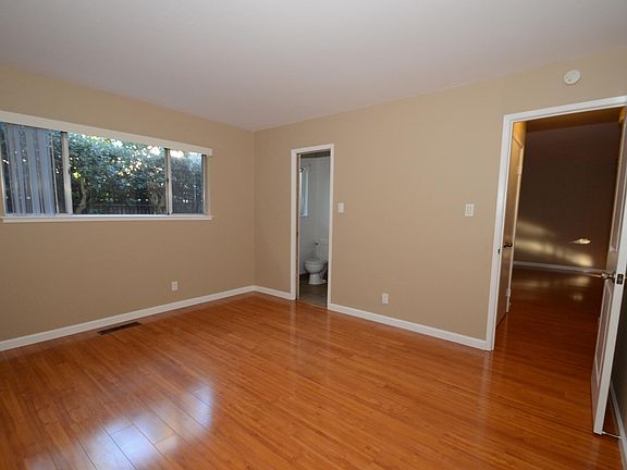 3rd image of 216 Grand Blvd APT 3