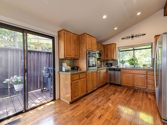 2nd image of 170 Winding Canyon Ln