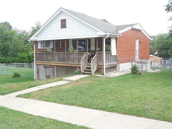 2nd image of 119 Brookwood Dr